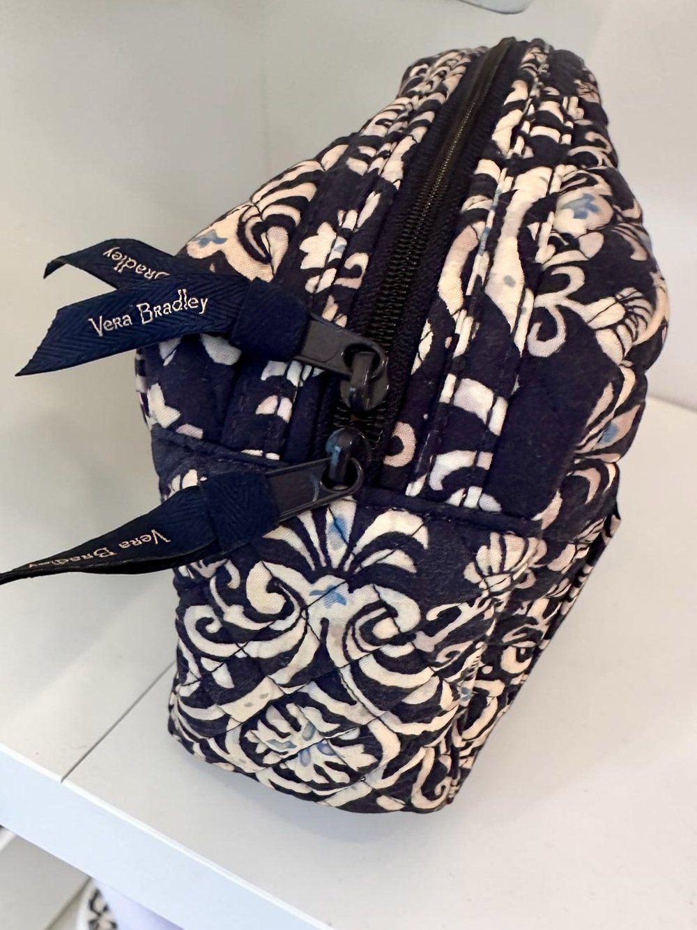 Vera Bradley Navy and Cream Mini Quilted Lunchpack - Picture 3 of 5
